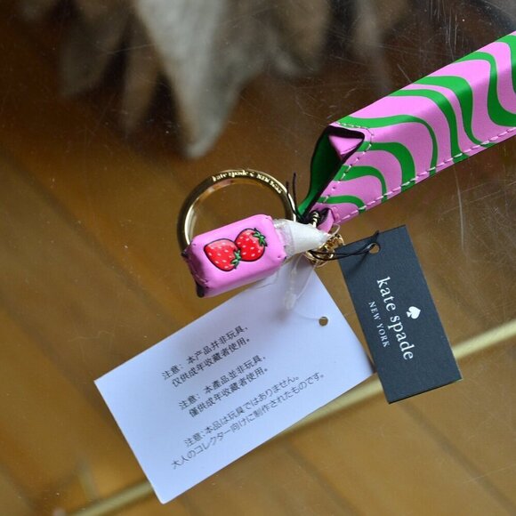 Kate Spade KK206 Bubble Gum Key Chain - Picture 8 of 9